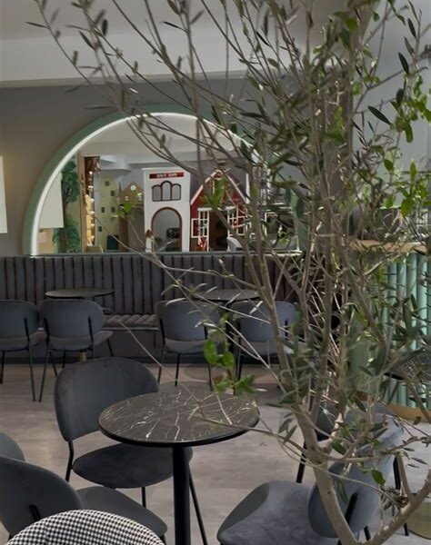 Kids Avenue & Coffee