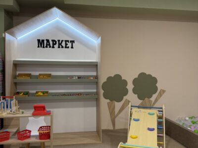 Gnezdo Coffee Bar & Playground