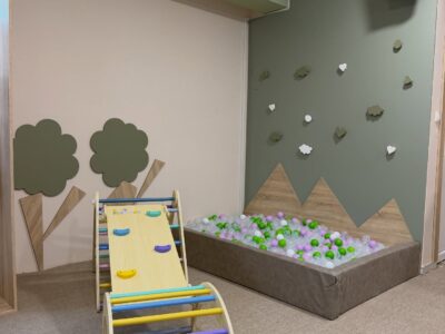 Gnezdo Coffee Bar & Playground