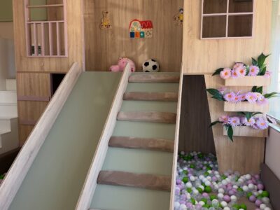 Gnezdo Coffee Bar & Playground